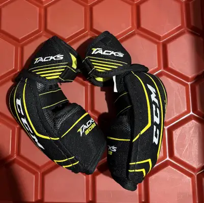 CCM Tacks 2092 Elbow Pads, View more