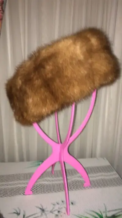 2)Single bedding, 100% cotton, 98% new. was over $100, now only $35. 3)Women fur headband, handmade,...