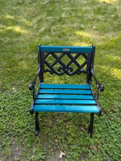 Metal Outdoor Garden Bench in great condition., View more
