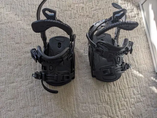 Snowboard bindings flow binding fuse fusion M in Snowboard in Burnaby/New Westminster - Image 3