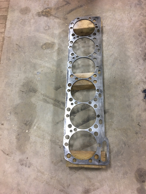 Cat 3406 E. Parts.  Spacer Plate in Engine & Engine Parts in Grande Prairie - Image 2