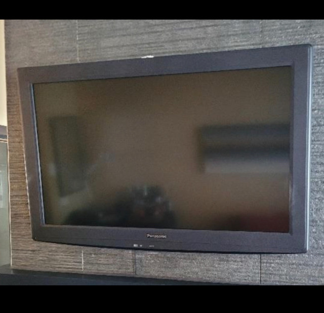TV Flatscreen 32’’ dans Téléviseurs  à Longueuil/Rive Sud - Image 3