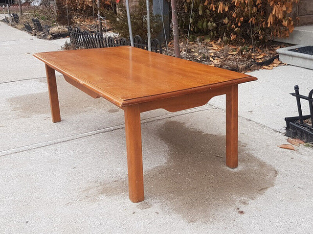Oak Dining  Table for 6 People, plus other furniture in Dining Tables & Sets in City of Toronto - Image 4