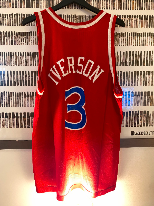 Champion - Allen Iverson Philadelphia 76ers vintage jersey (1996 in Arts & Collectibles in City of Toronto - Image 2