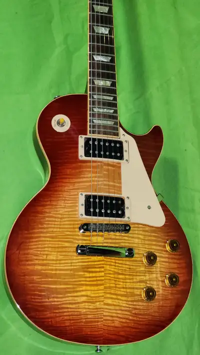 2008 Gibson Les Paul Classic Antique CherryBurst Limited Run of, View more