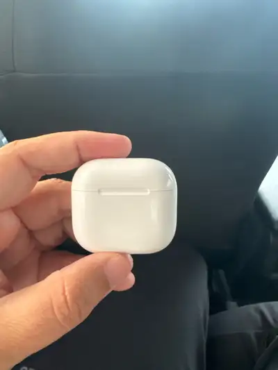 Airpod Pro Case Only for saleApple AirPods Pro 2nd Generation Replacement Charging Case (Refurbished...