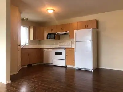 LARGE  BRIGHT WEST SIDE TWO BEDROOM MAIN FLOOR