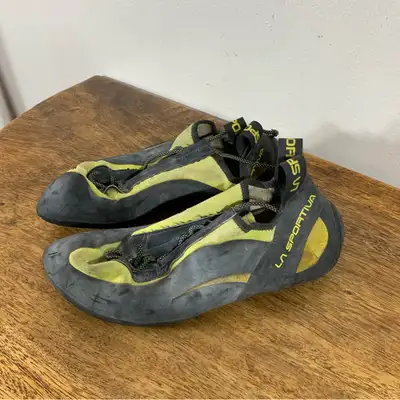 La sportiva climbing shoes / homme, View more