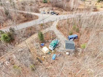 Unorganized North Part - Sudbury District ****1006 Nepewassi Lake Road**** MLS# 2125685 16 acres of...