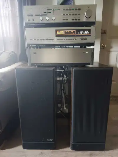 Mitsubishi stereo and Paradigm speakers, View more