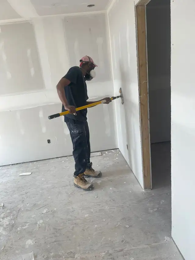 Interior Painter476385728057856002