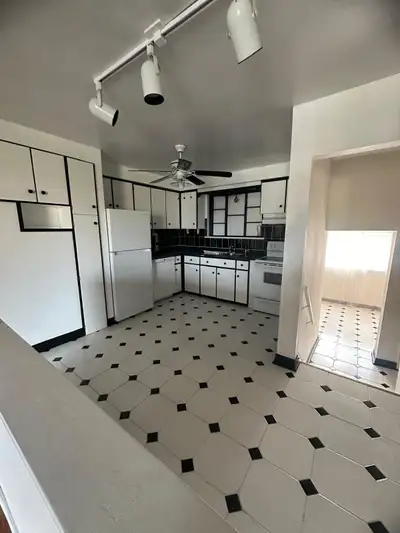 Room Available in 3 Bedroom House