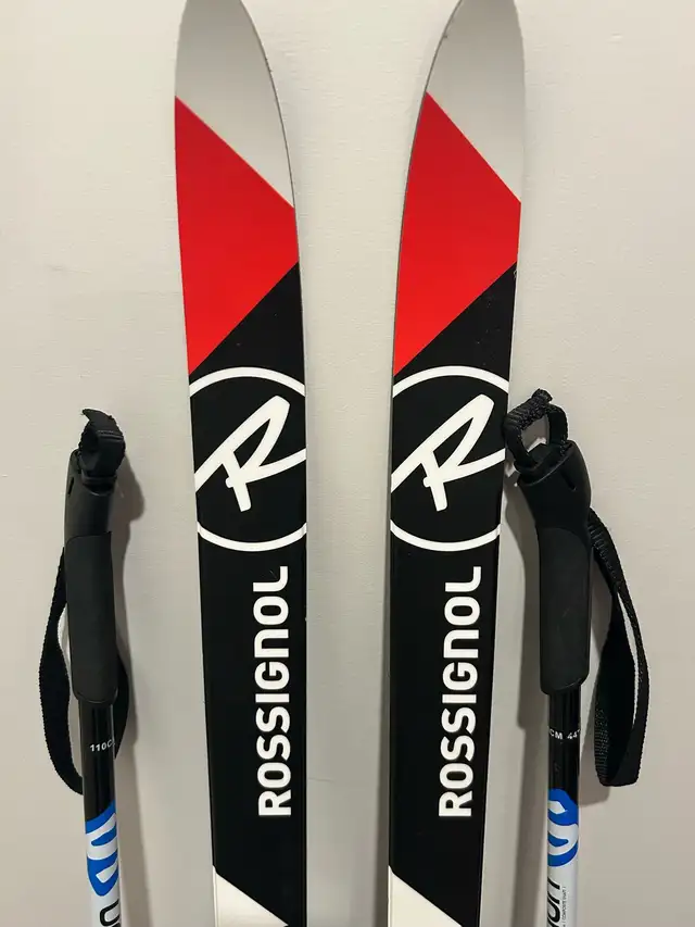 Rossignol Venture X-Tour XC Skis & Poles - 130 cm in Ski in Ottawa - Image 3