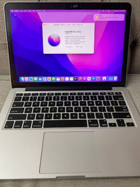 Macbook pro 13’’ 2015 mint condition with SSD 500G