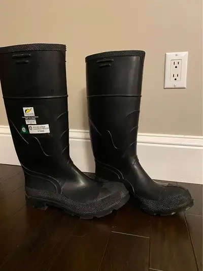 OnGuard Industrial Steel Toe Rubber Boots Size Mens 8, View more