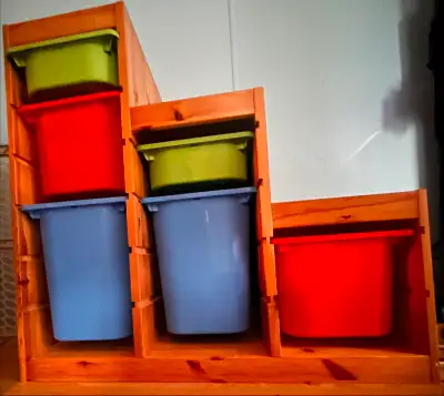 Great condition! 2 bins have cracks but still very functional (see photos)