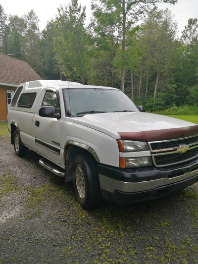 2006 Chevrolet Silverado 1500 2X4 V8 auto 179,000km