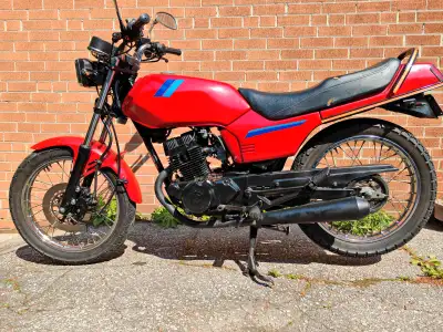 Honda CB125TT was used for training by my daughter to pass M2, now available for someone else to get...
