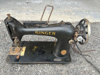 Antique 1935 Singer Sewing Machine