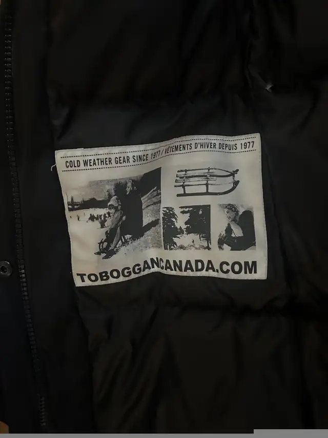 Toboggan Winter XS Puff jacket with down in Women's - Tops & Outerwear in Laval / North Shore - Image 5