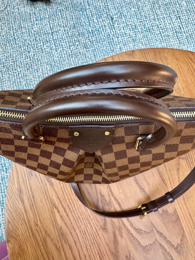 Louis Vuitton Vintage M/M in Women's - Bags & Wallets in Burnaby/New Westminster - Image 3
