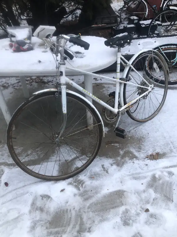 Vintage John Deere Bicycles ( 3 ) in Other in Edmonton - Image 3