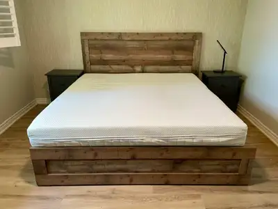 King Size Bedroom Set – Solid Wood Bed + Mattress + IKEA Nightstands + Touch Lamps Beautiful modern/...