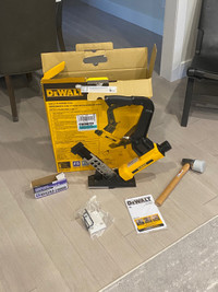 Flooring Nailer - 2 in 1 (flooring cleat and staples) 