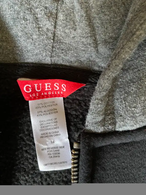 Selling Guess kids jacket - 14T in Kids & Youth in St. Albert - Image 5