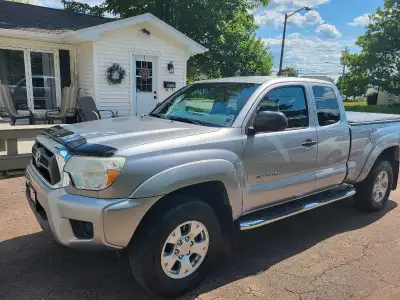 Well maintained. All records available. Truck Rust Check. No rust. Good tires. No accidents.
