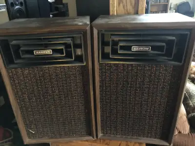 Old vintage speakers. I deliver, View more