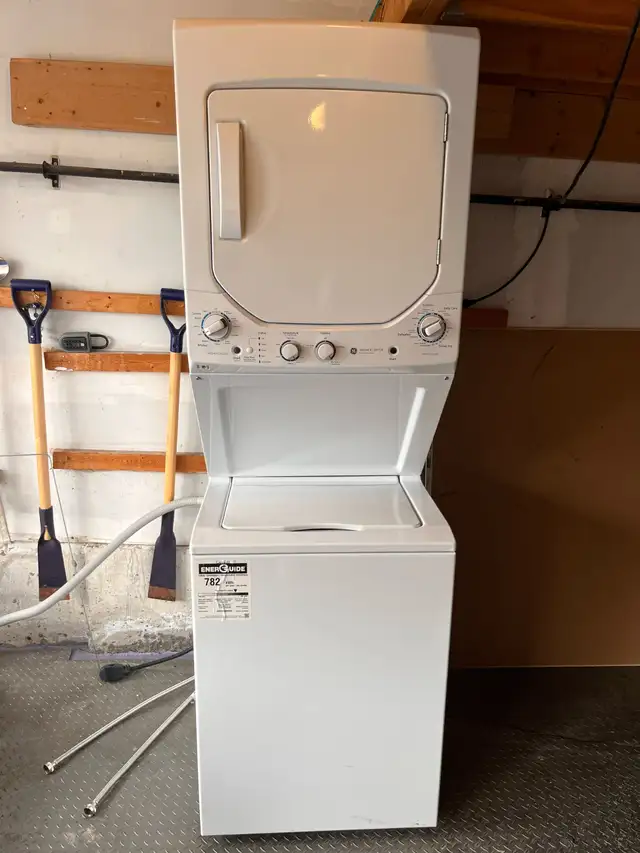 STACKED GE Laundry Washer and Dryer Center in Washers & Dryers in Markham / York Region - Image 2