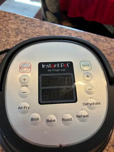 Air Fryer Lid for the Instant Pot. Like new. 2 yrs old. There is also an insert to have two levels o...