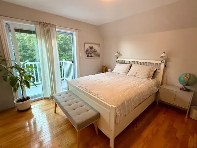 Maison chalet à louer sur le bord d’un lac in Long Term Rentals in Shawinigan - Image 11