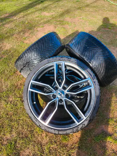 Basically brand new only 1500kms on them 19" RTX Kempton satin black machine face rims , and 225/35/...