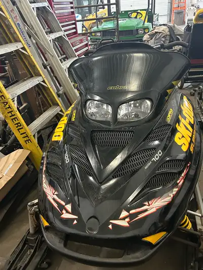 2003 skidoo summit 700 has reverse in good shape carbs cleaned recently and running. Track in good s...
