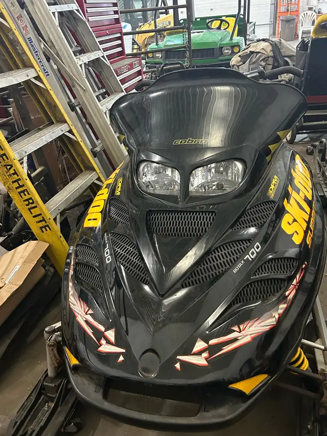 2003 Ski-Doo Summit 700