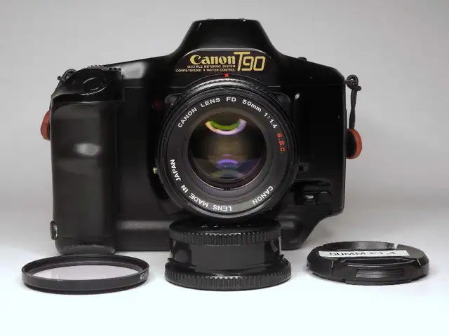 Canon T90 Professional FD SLR w/50MM F1.4 S.S.C in Cameras & Camcorders in City of Toronto - Image 2