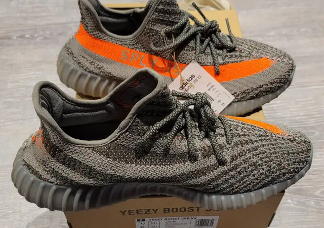 YEEZY BELUGA REFLECTIVE 350 V2 BOOST SIZE 12 in Men's Shoes in Markham / York Region - Image 9