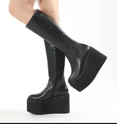 Platform Knee High Boots! Size 8, View more