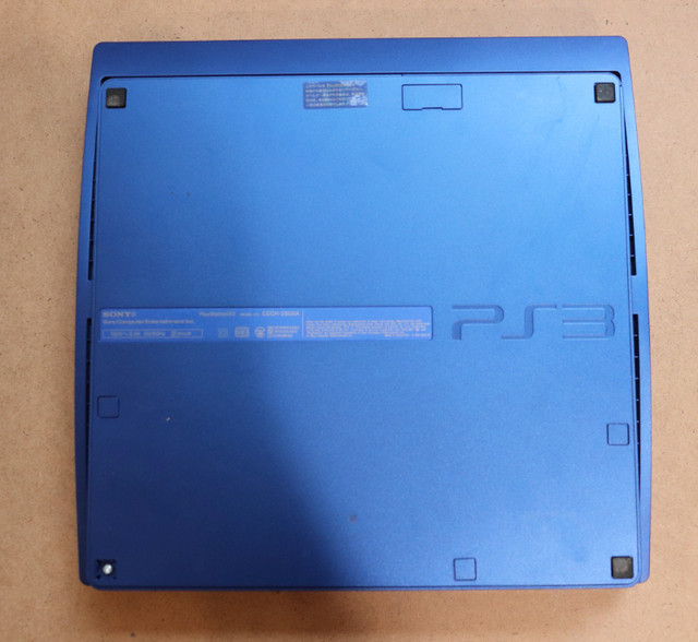 Sony Playstation 3 PS3 CECH-2000A Titanium Blue Gran Turismo 5