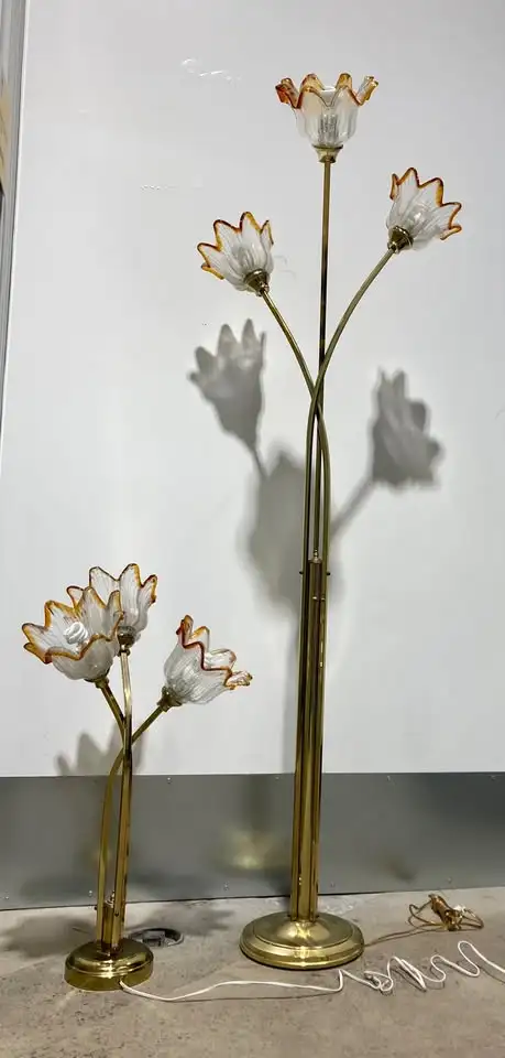 A set of Mid Century Lamps With Thick Murano Scallop Tulip Glass in Indoor Lighting & Fans in City of Montréal - Image 8