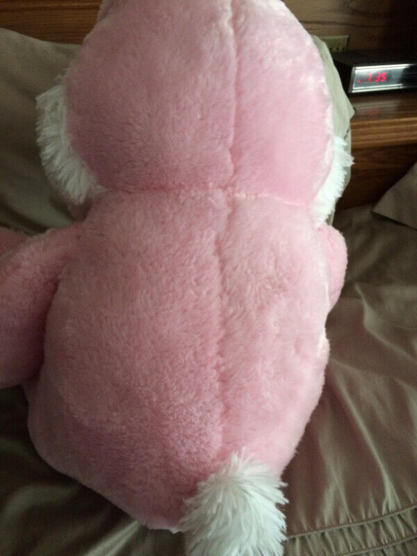 LARGE STUFFED BUNNY in Toys & Games in Thunder Bay - Image 2
