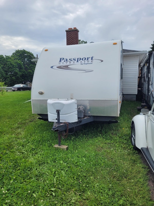 250 BH Ultra light RV Sold Pending PickUp Travel Trailers