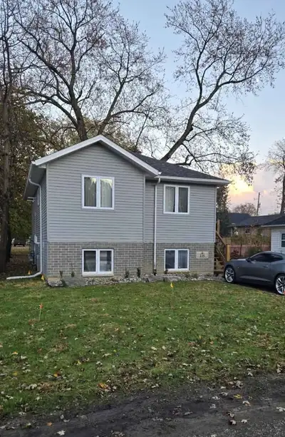 Brand new 2 bed 1 bath lower unit rental available, steps from the beach. Less than a year old, this...