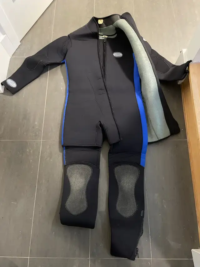Diving Wetsuit - 7mm Farmer John and Long-Sleeved Jacket, Gloves in Water Sports in City of Toronto - Image 3