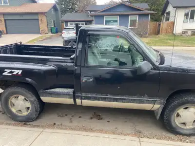 1996 Chev step-side, short box, regular cab. Been in the family 20+ years. Classic and collectible B...