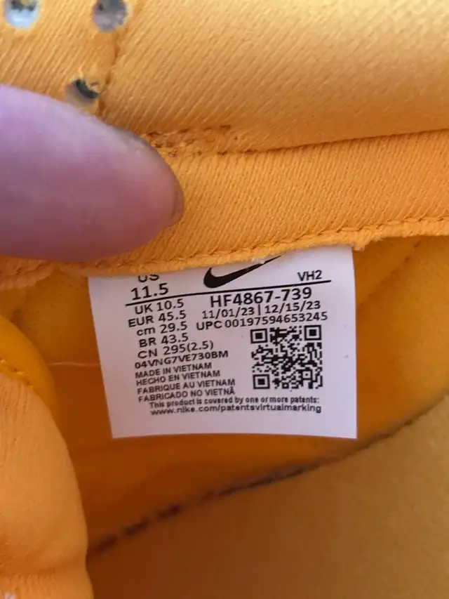 New without box, Nike Dunk Low, men size 11.5 in Men's Shoes in Oshawa / Durham Region - Image 4