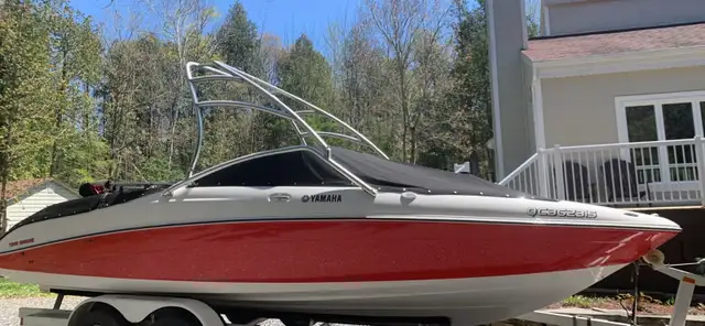 Bateau Yamaha AR230 23 pieds 2006 in Powerboats & Motorboats in Sherbrooke - Image 3