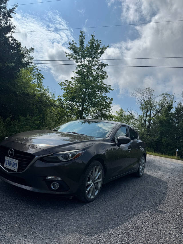 2016 Mazda3 GT Hatchback in Cars & Trucks in Belleville - Image 2